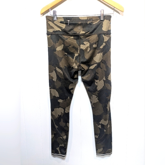 Athleta Lightening Camo 7/8 Tight Size Small Reflective Running - Picture 4 of 8
